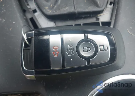 2024 Ford Mustang Ecoboost Fastback z USA, uszkodzony, nr VIN 1FA6P8TH8R5143368